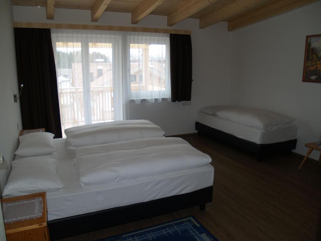 B&B Hotel Heidi Dobbiaco Quarto foto